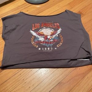 off the shoulders t shirt